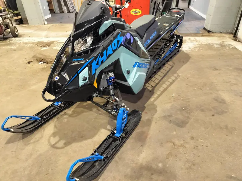 2026 Polaris Patriot Boost RMK Khaos 165 Hemlock Blue / Black / Velocity Blue