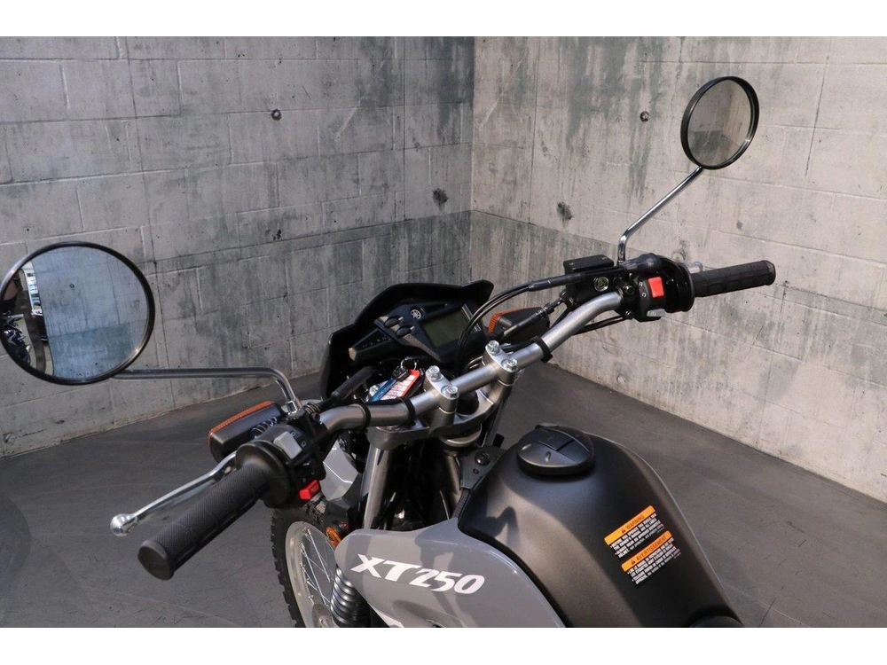 Yamaha Xt250 2025 alt