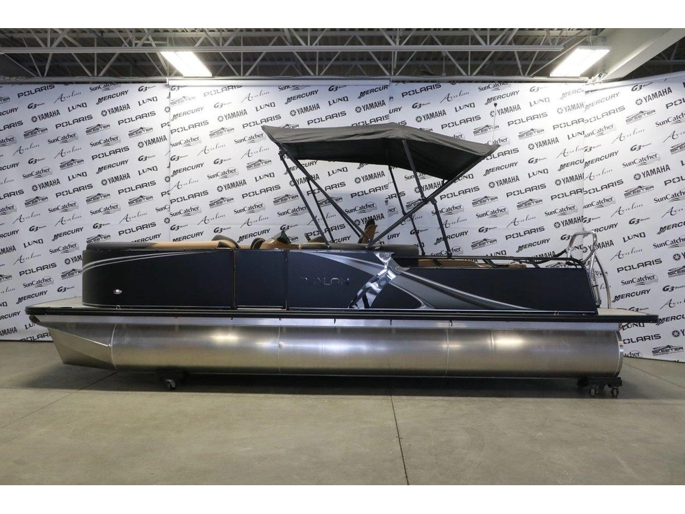 2026 Avalon Avalon Lsz 2385 Versatile Rear Bench + Yamaha 90 Hp alt