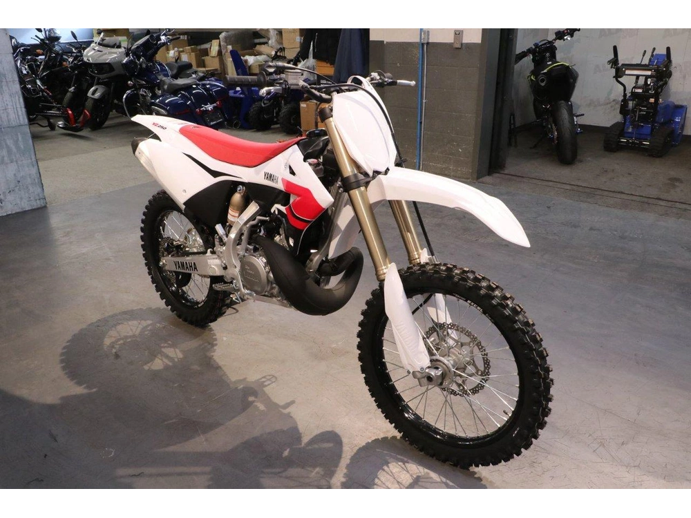 2026 Yamaha Yz250 70e Anniversaire alt