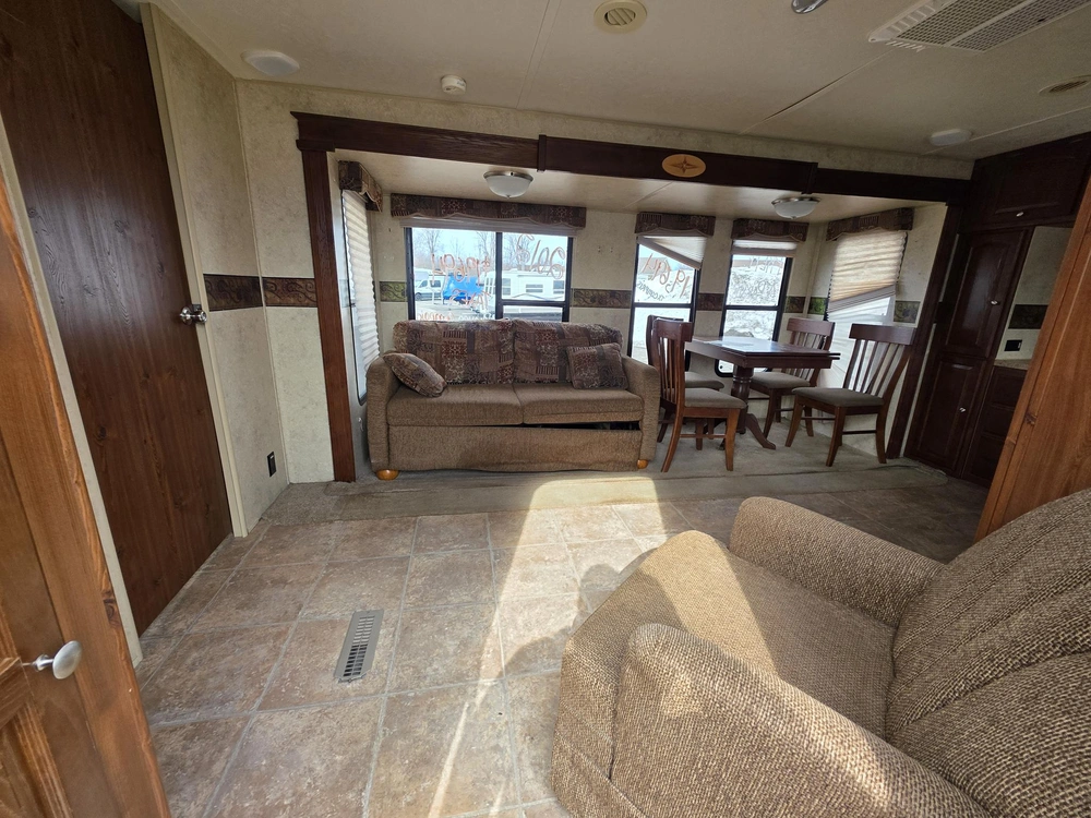 2012 Forest River Flagstaff 31fkss alt