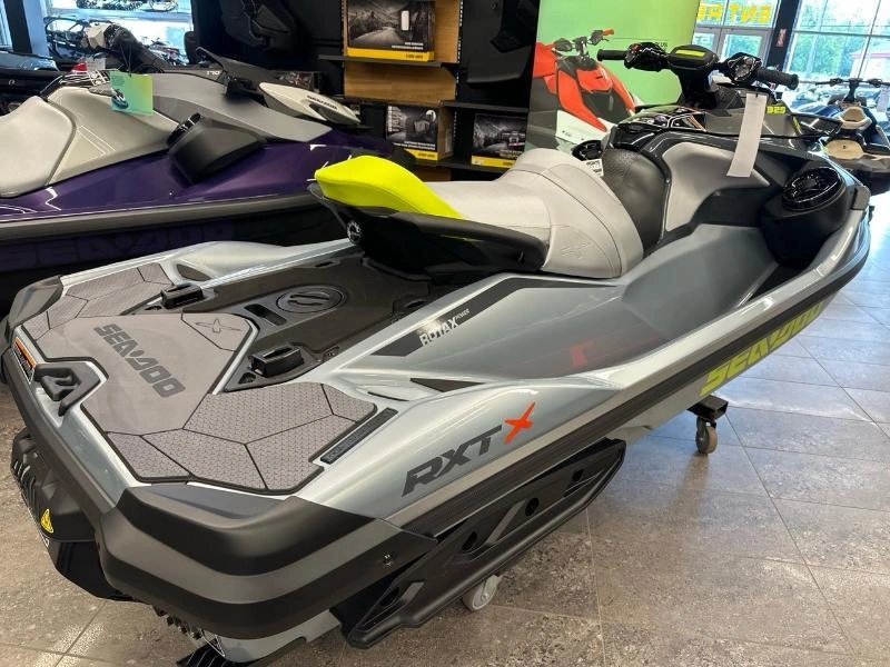 Sea-doo Rxt-x 325 (audio) 2025 alt