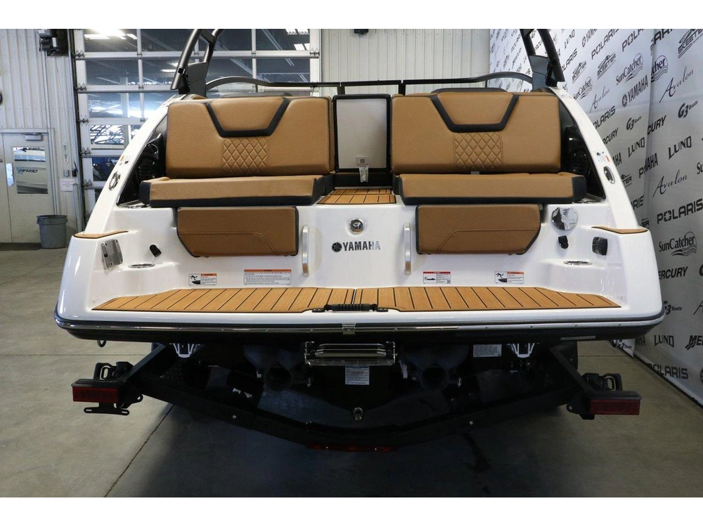 2026 Yamaha 252sd alt