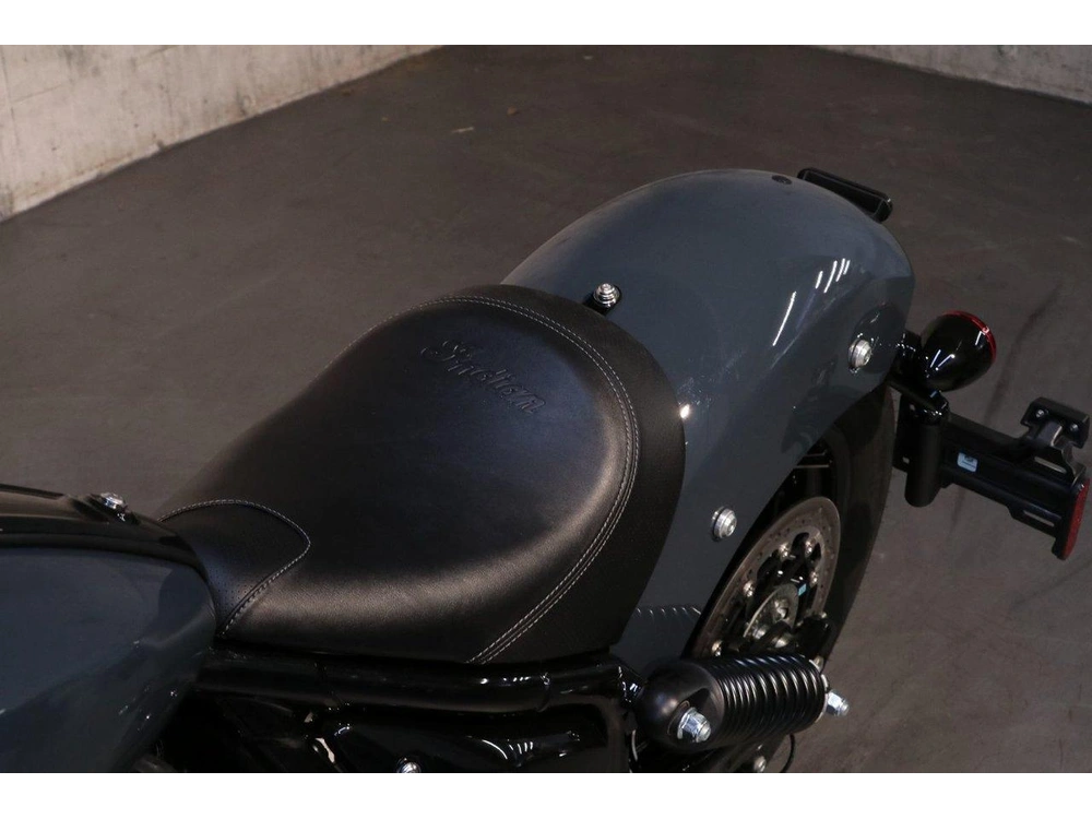 2025 Indian Motorcycle Chief Dark Horse alt