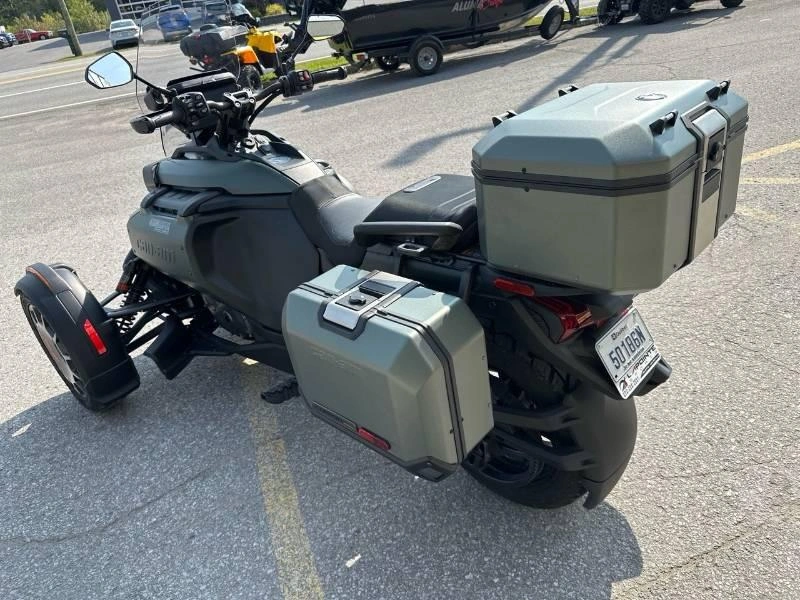 2025 Can-am Canyon Redrock alt