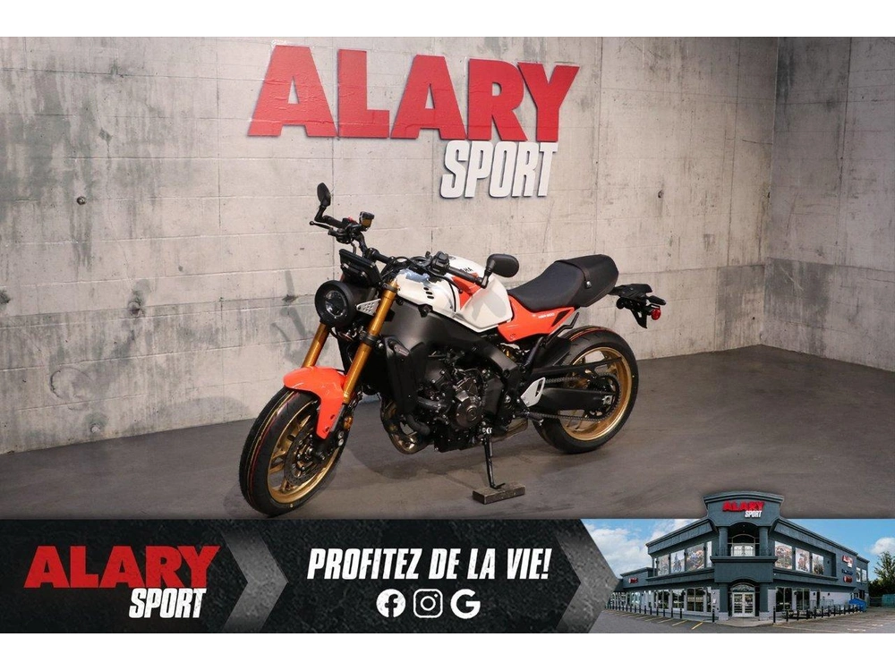 2025 Yamaha Xsr900 alt