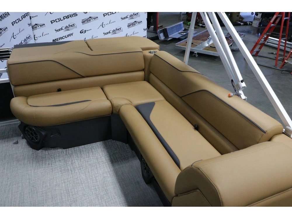 2026 Avalon Venture 2180 Cruise + Yamaha 70 Hp alt