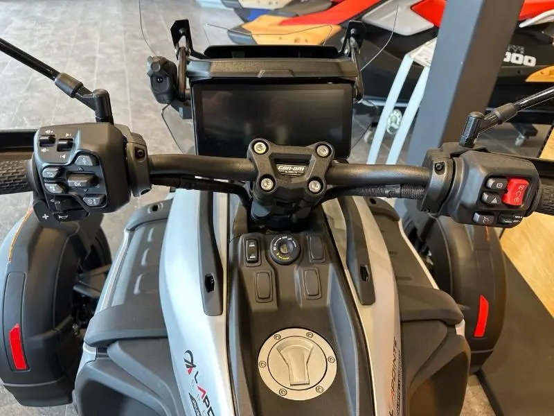 Can-Am Canyon XT 2025
