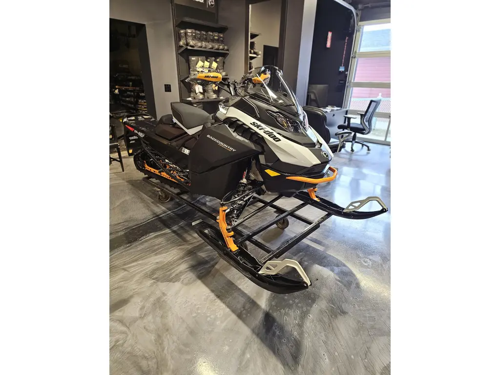 Ski-Doo BACKOUNTRY 146 ADRENALINE 850 E-TEC 1.5S 2026