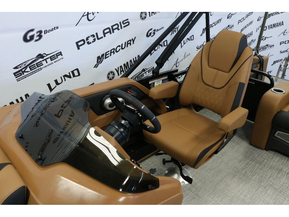 2026 Avalon Avalon Lsz 2385 Versatile Rear Bench Platinum + Yamaha Vmax 150 Hp alt