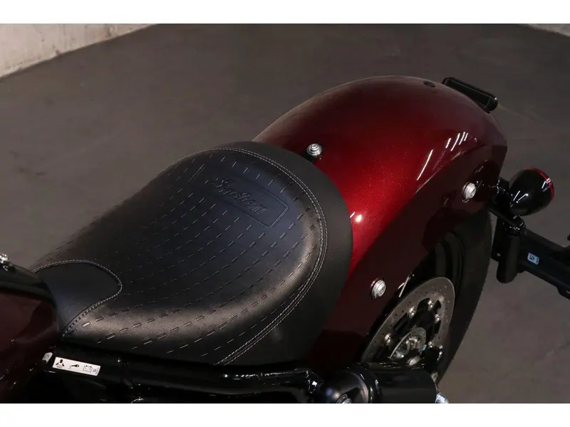 2025 Indian Motorcycle Chief Bobber Dark Horse thumbnail 5