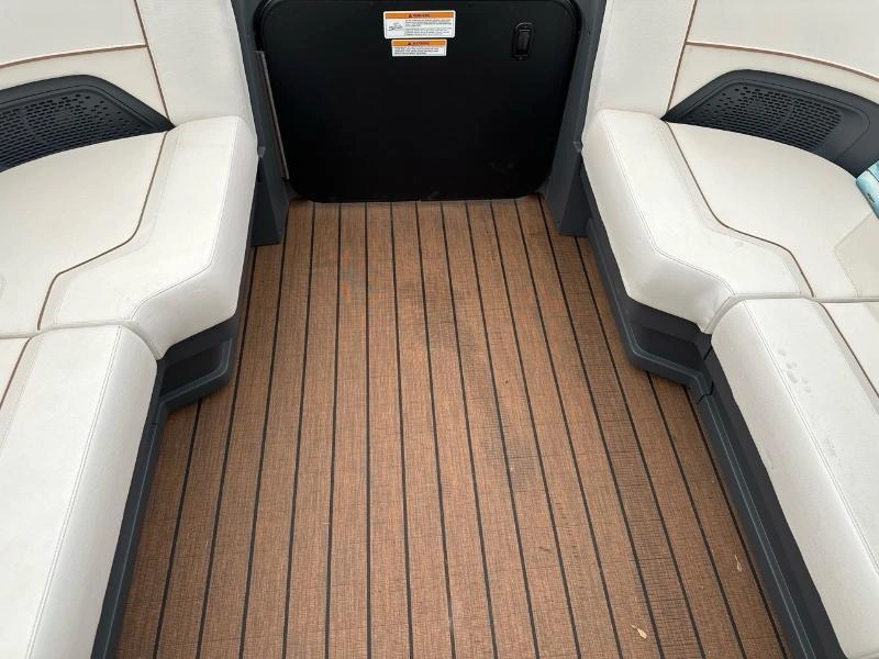 Manitou 24 Explore Navigator Stealthde 2025 alt