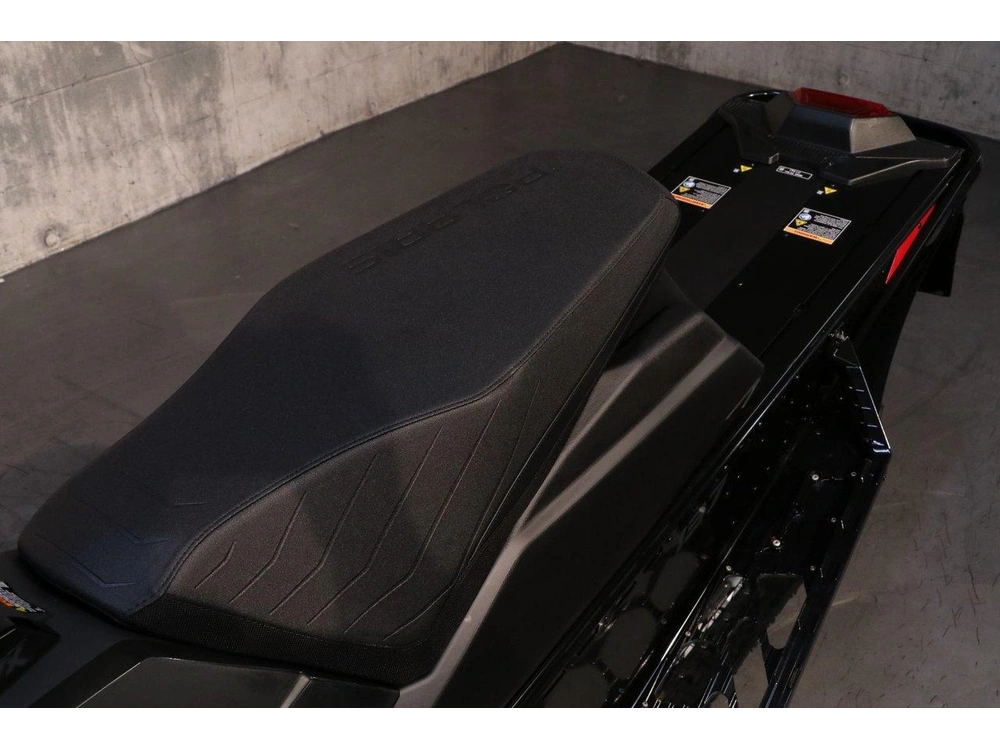 2026 Polaris Polaris 850 Indy Vr1 Dynamix 137 alt