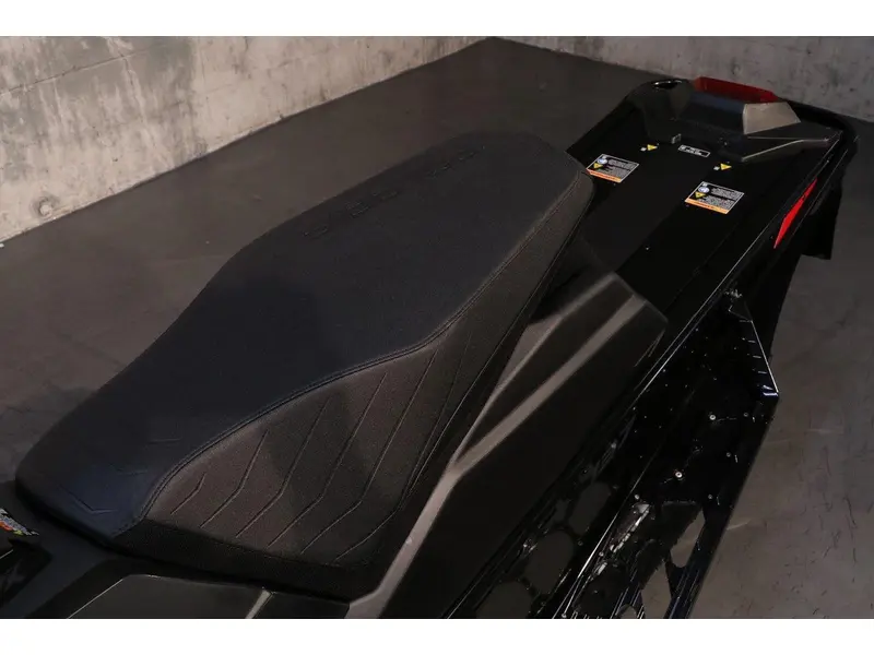 2026 Polaris 850 INDY VR1 DYNAMIX 137