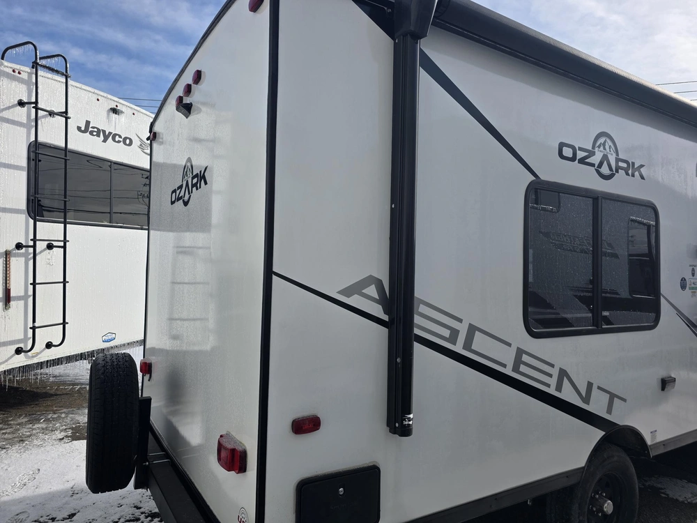 Autre Ascent Series 1660fqx 2022 alt