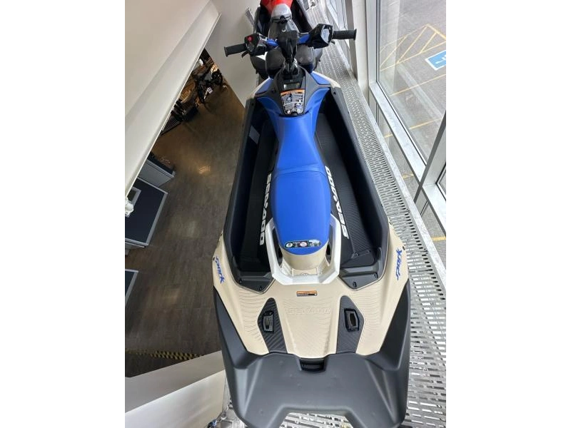 Sea-doo Spark Trixx 3p (audio) 2025 alt