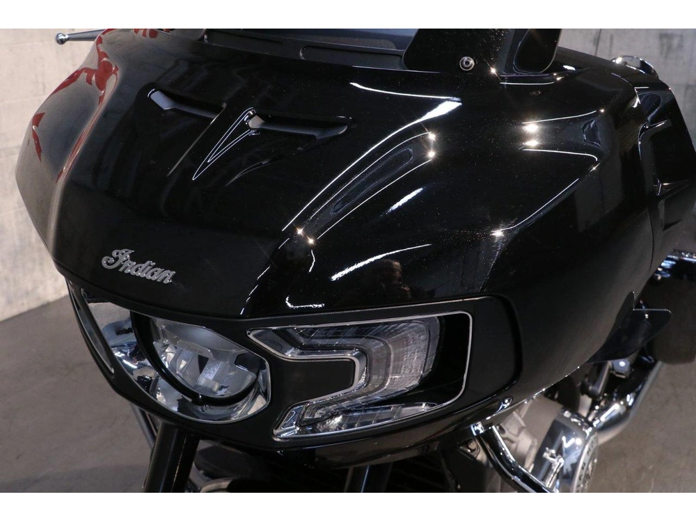 2026 Indian Motorcycle Indian Challenger Limited + 112 & Powerband Audio alt