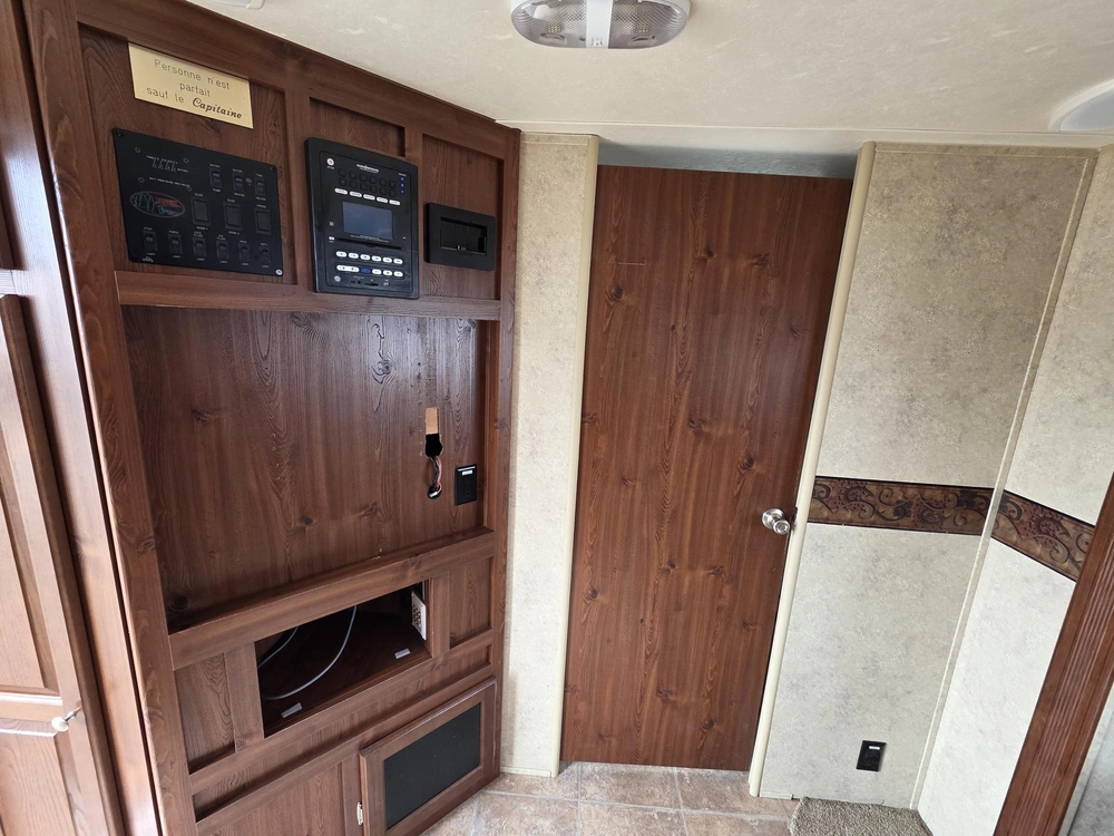 2012 Forest River Flagstaff 31fkss alt