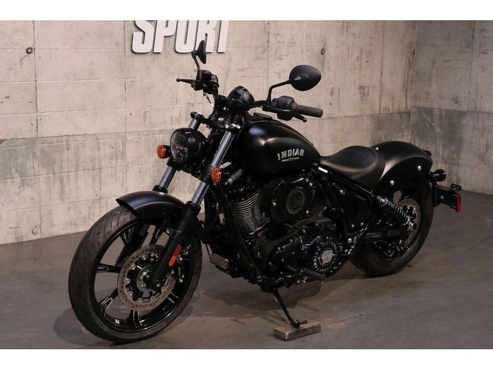 2025 Indian Motorcycle Chief Dark Horse alt