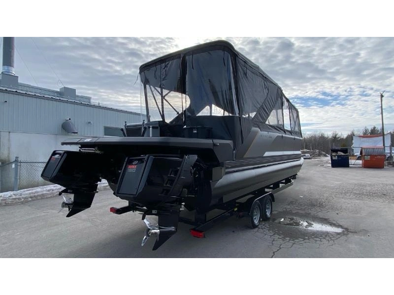 Manitou 24 Explore Navigator Stealt De 2024 alt