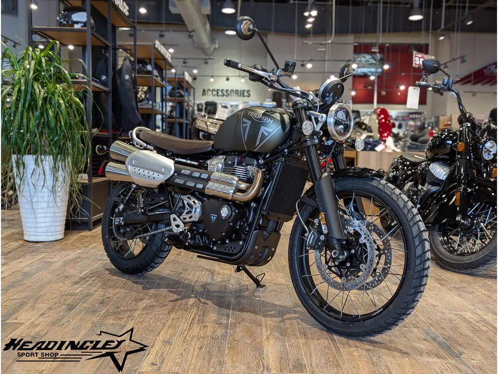 2026 Triumph Scrambler 1200 X // Matte Khaki Green 