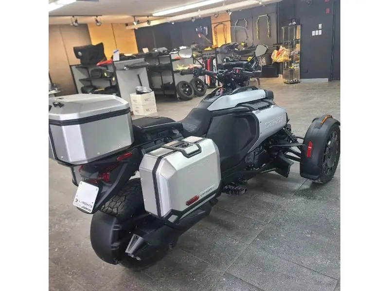 Can-Am Canyon XT 2025