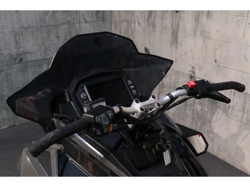 2025 Polaris 650 INDY VR1 137 ES (DEMO) DEMO thumbnail 6