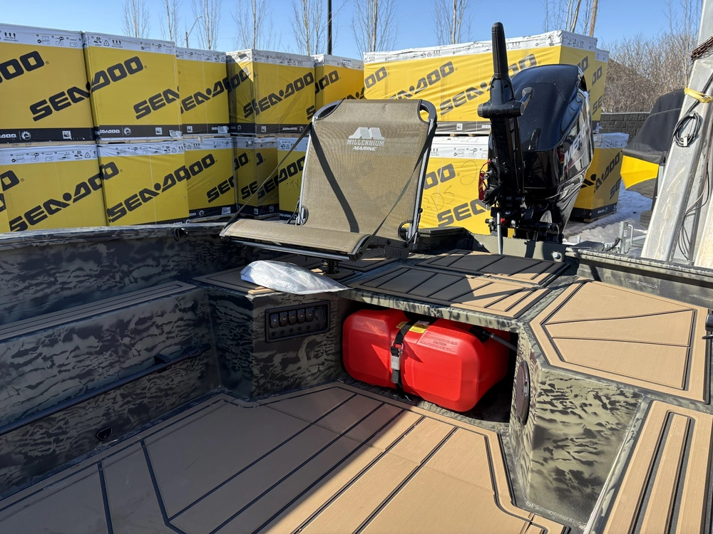 2026 Tracker 1650t Duckboat 40 Tiller 40rlhpt 4s Efi alt