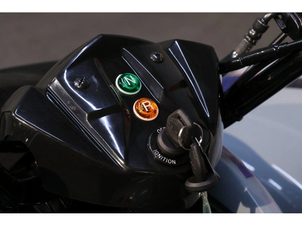 Polaris Polaris Phoenix 200 2026 alt