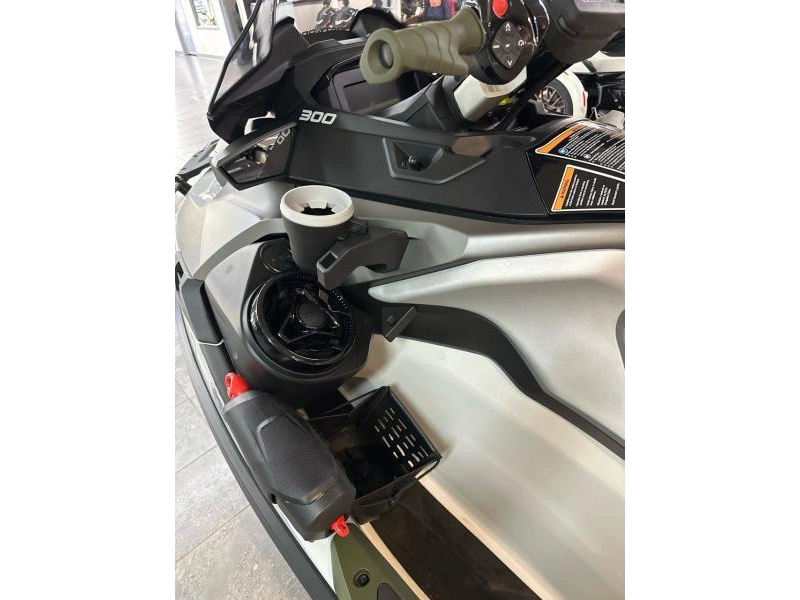 Sea-doo Fishpro Apex 300 (audio) 2025 alt