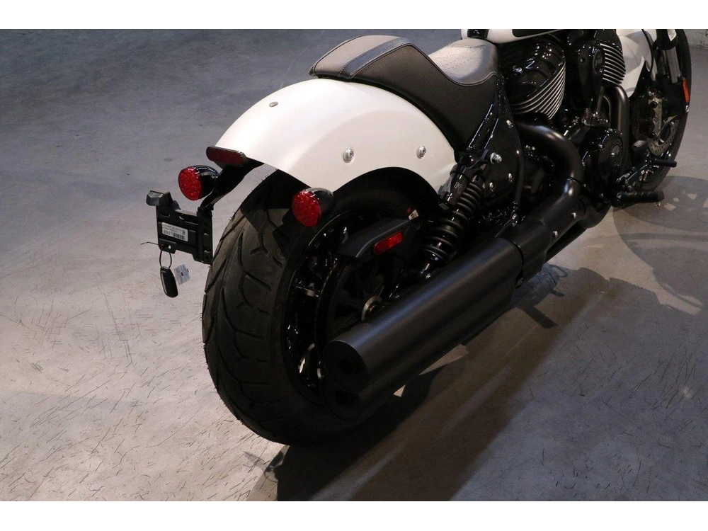 Indian Motorcycle Sport Chief Enr. 2024 alt