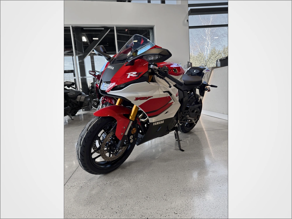 2026 Yamaha Yzf-r7 70th Anniversary alt