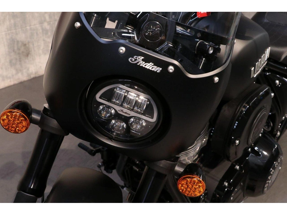 2025 Indian Motorcycle Indian Sport Chief alt