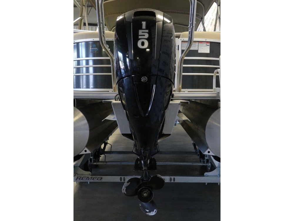 Legend Bayshore Ls + Mercury 150 Hp 2019 alt