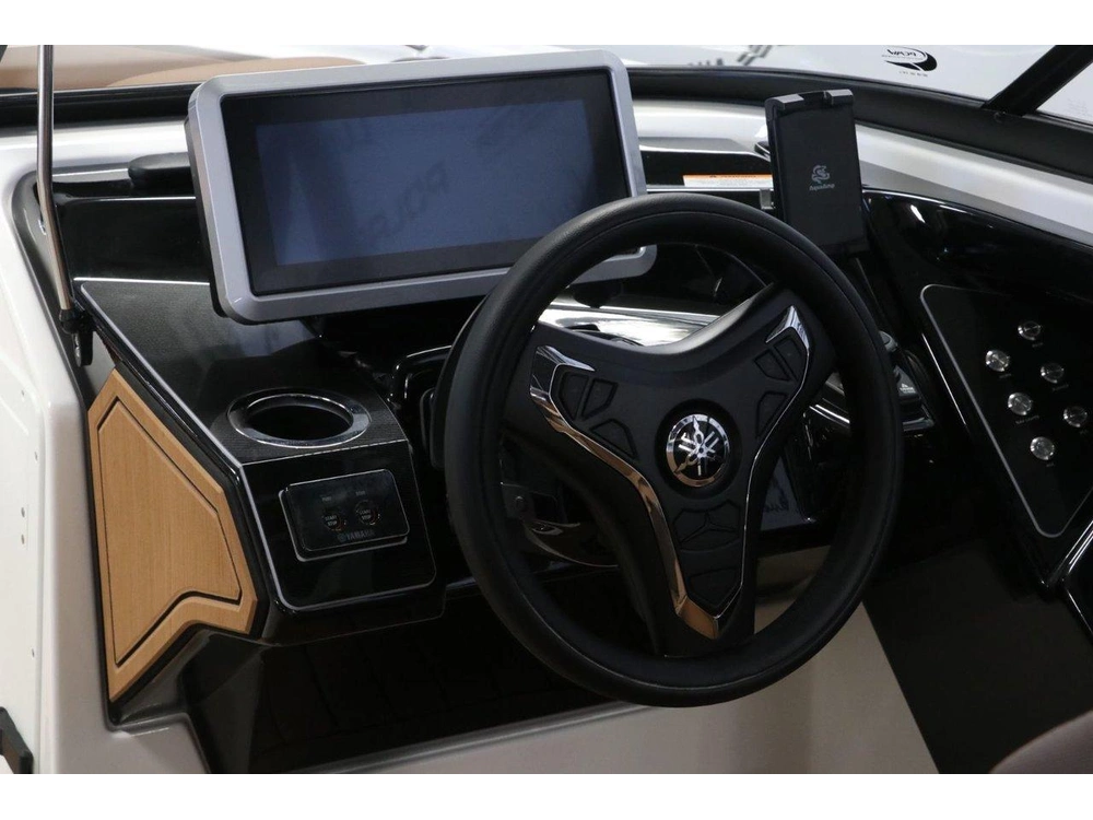 2025 Yamaha 252sd alt