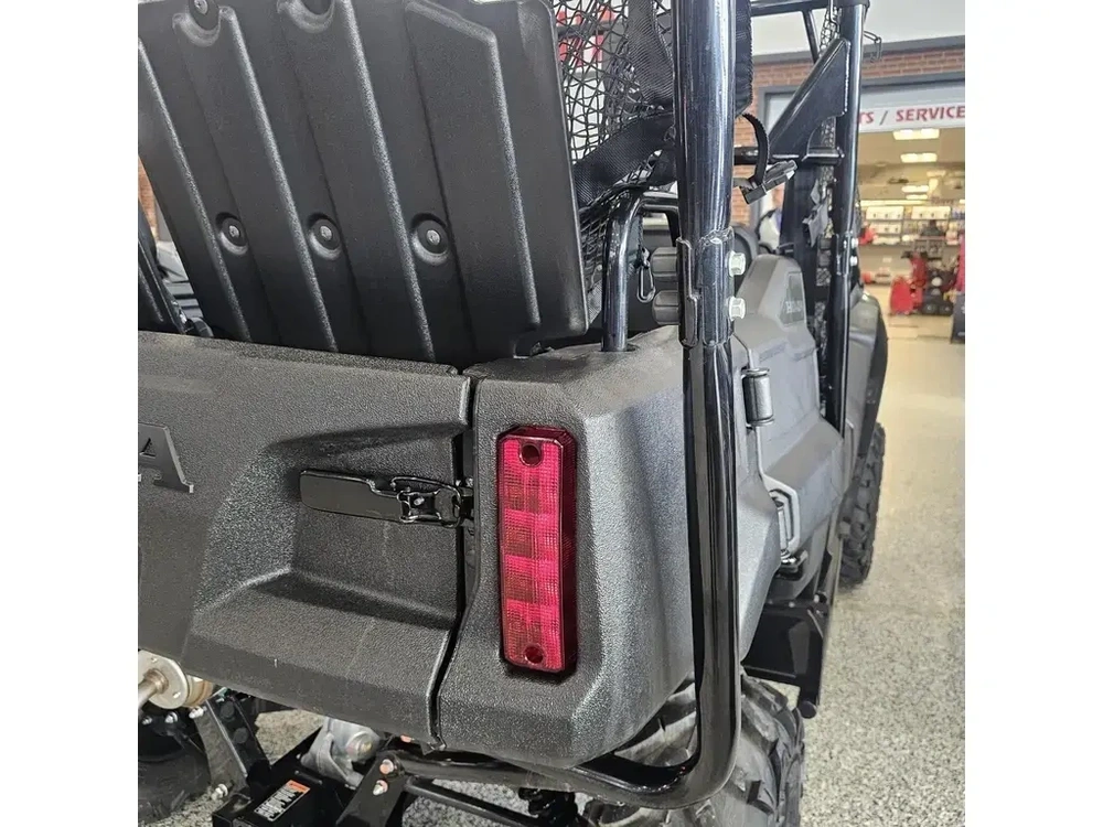 2025 Honda Pioneer 700-4 alt