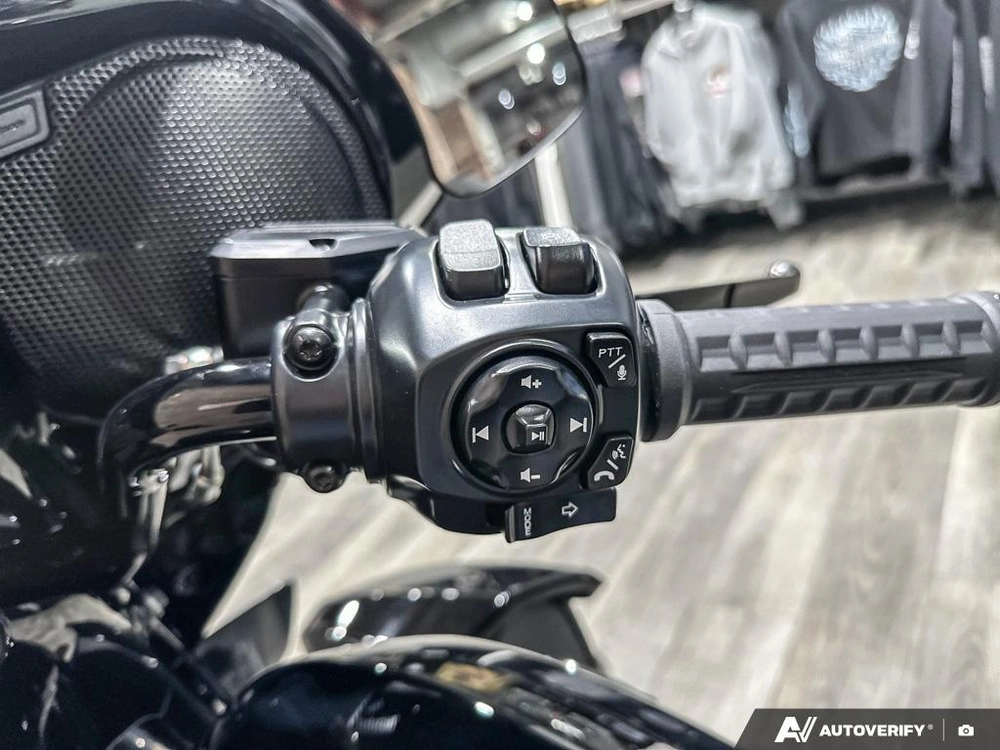 2026 Harley-davidson Street Glide Limited alt