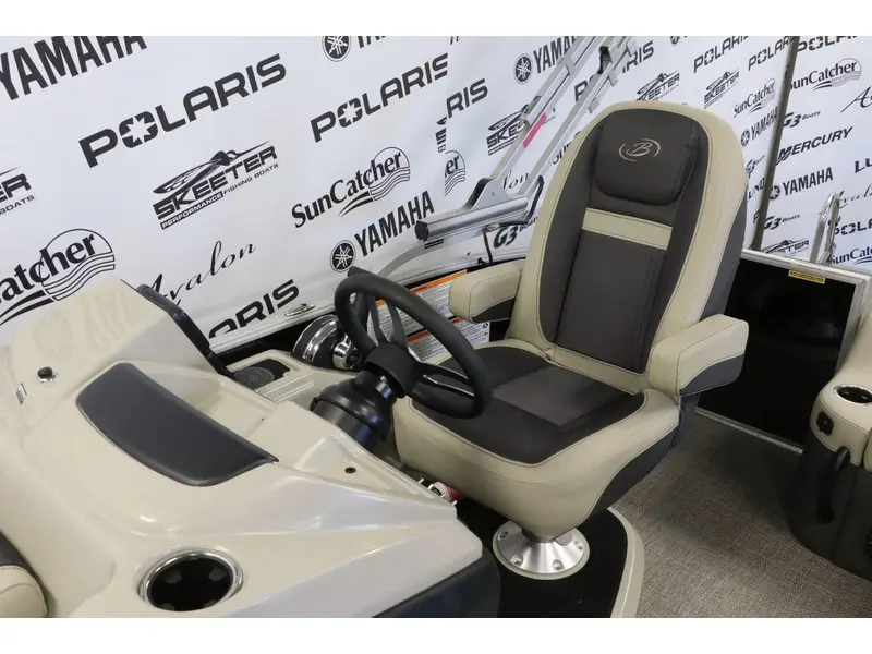 2023 Other CABRIO 20UC + MERCURY 115 HP thumbnail 9