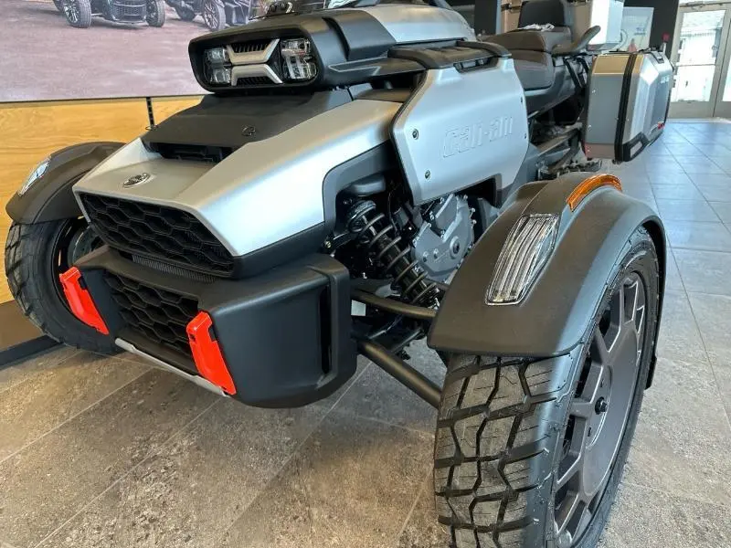 Can-Am Canyon XT 2025