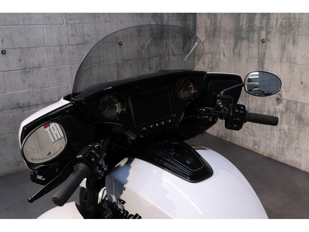 Indian Motorcycle Roadmaster Powerplus Dark Horse +112 & Powerband Audio 2026 alt