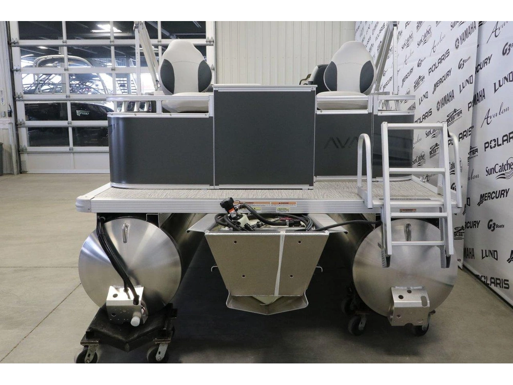 Avalon Venture 1975 Rf + Yamaha 40 Hp 2025 alt