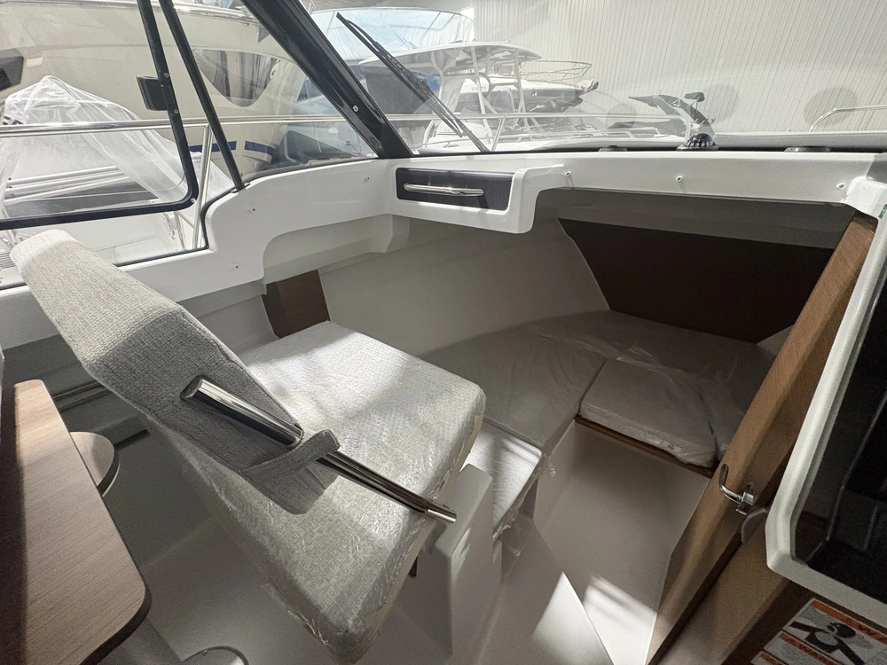 2024 Jeanneau Nc 695 alt