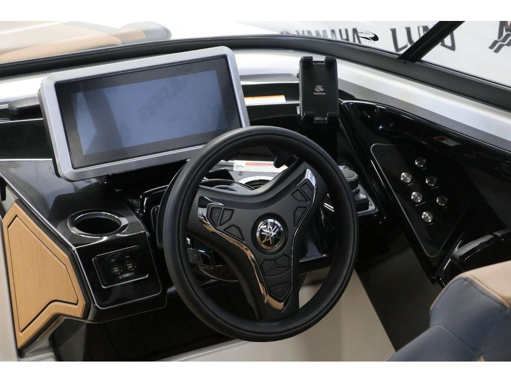 2026 Yamaha 252sd alt