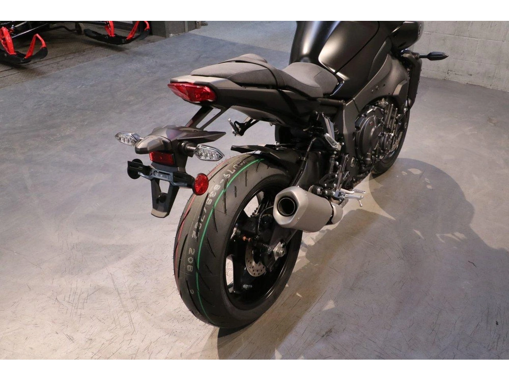 2026 Yamaha Mt-10 alt