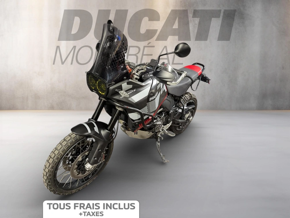 Ducati Desertx 2024 alt