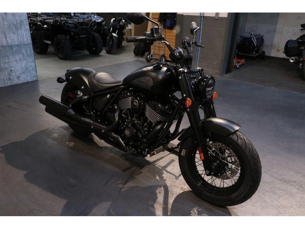 2025 Indian Motorcycle Chief Bobber Dark Horse alt