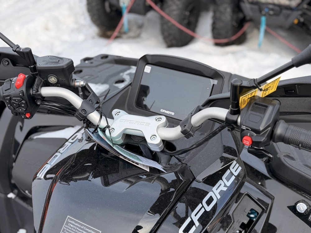 2026 Cfmoto Cforce 1000 Touring alt