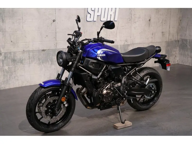 2024 Yamaha XSR700 thumbnail 2