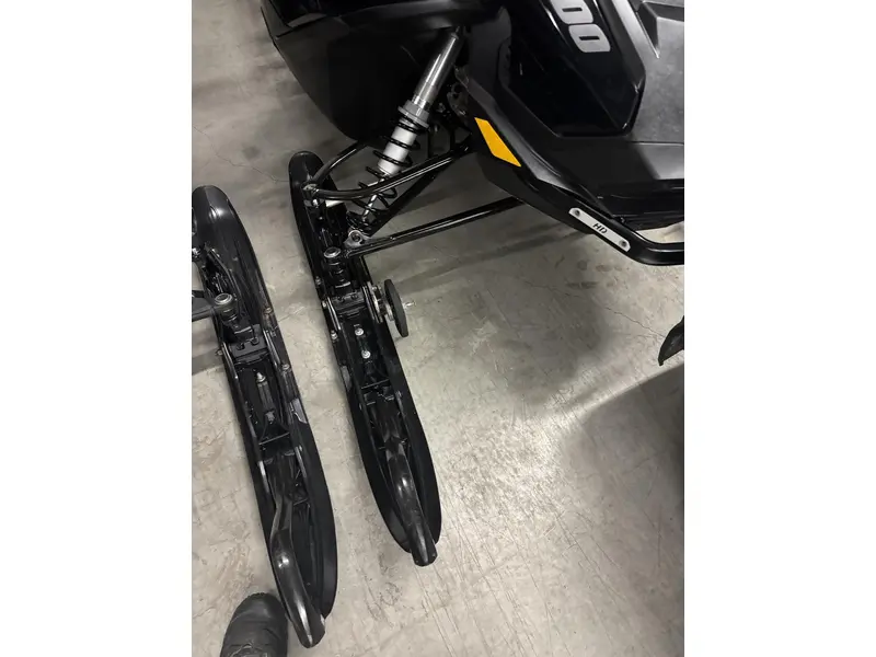 2021 Ski-Doo RENEGADE ENDURO 900 ace