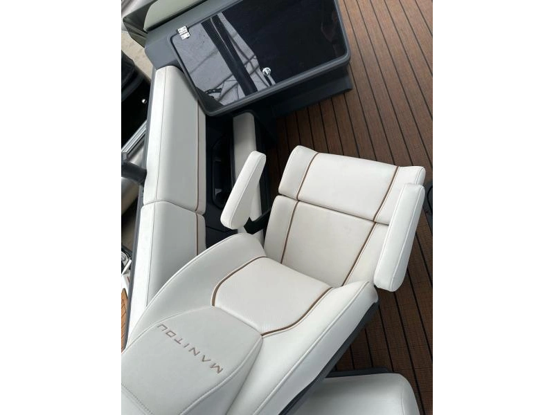 Manitou 24 Explore Navigator Stealthde 2025 alt